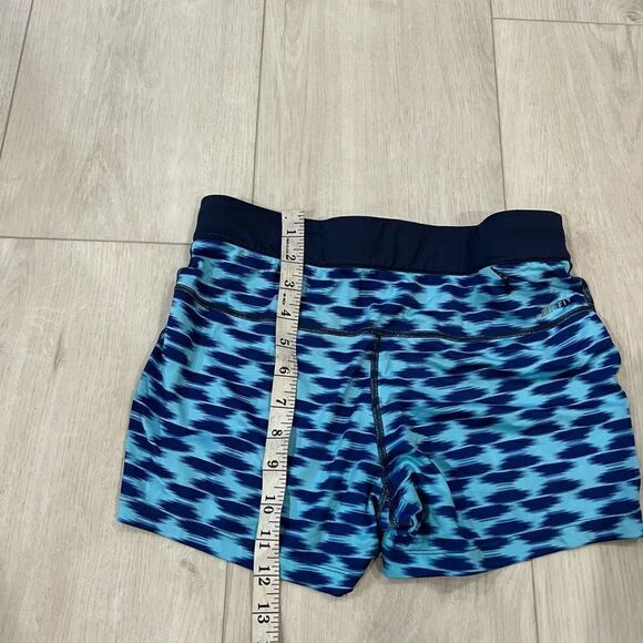 Nike women’s shorts size M - Picture 4 of 7